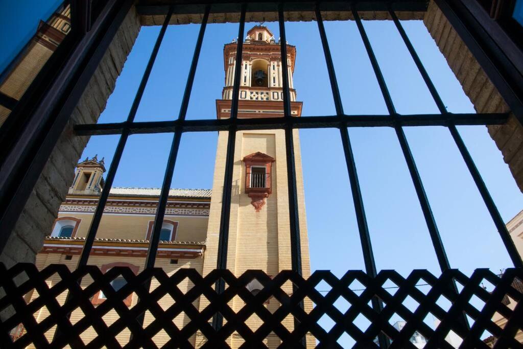 Beautiful Silent Apartment Private Parking Sevilla Bagian luar foto
