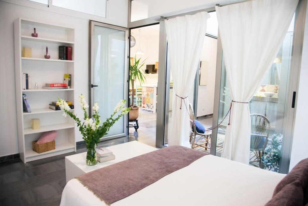 Beautiful Silent Apartment Private Parking Sevilla Bagian luar foto